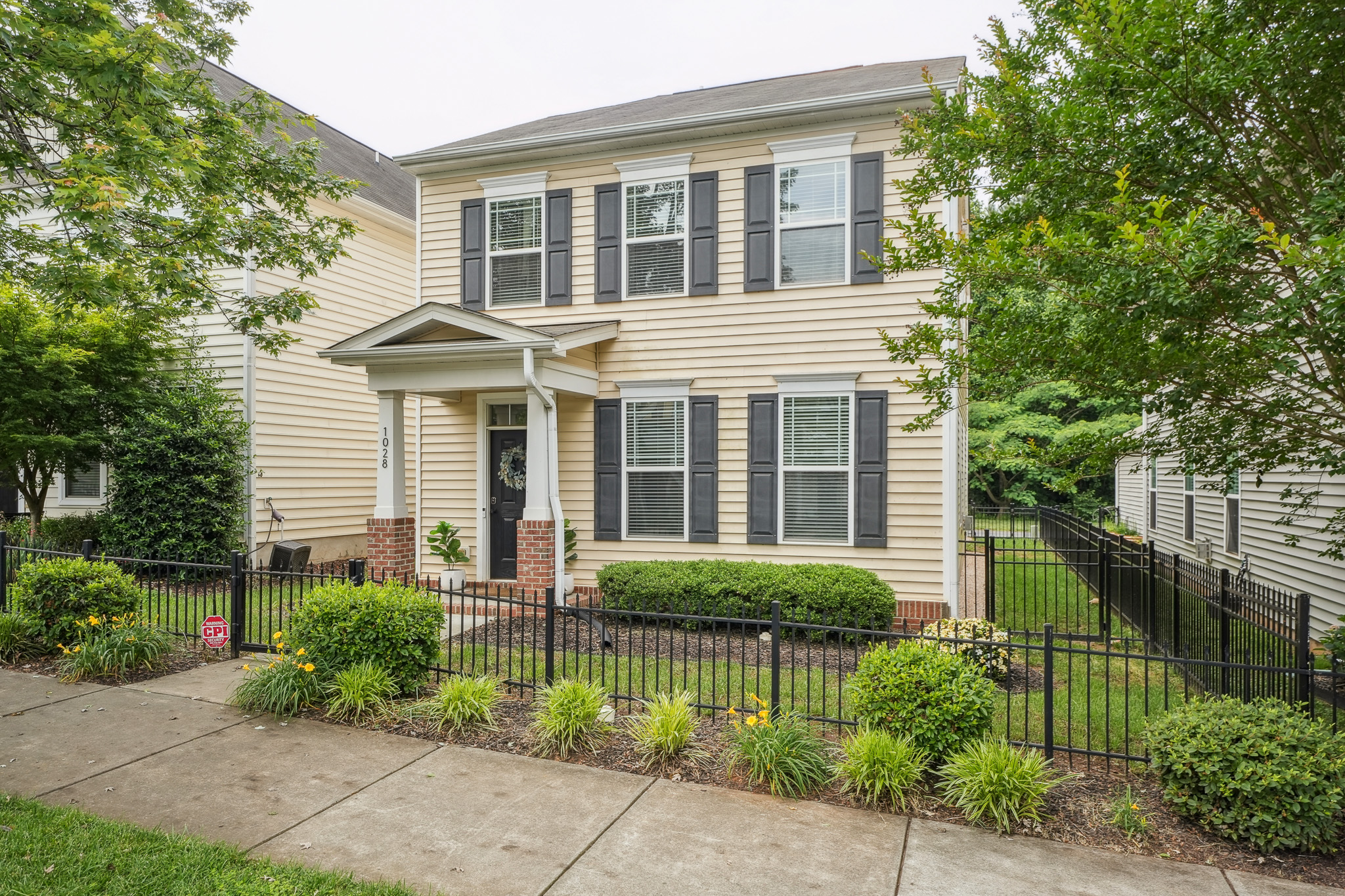 1028 Ileagnes Road