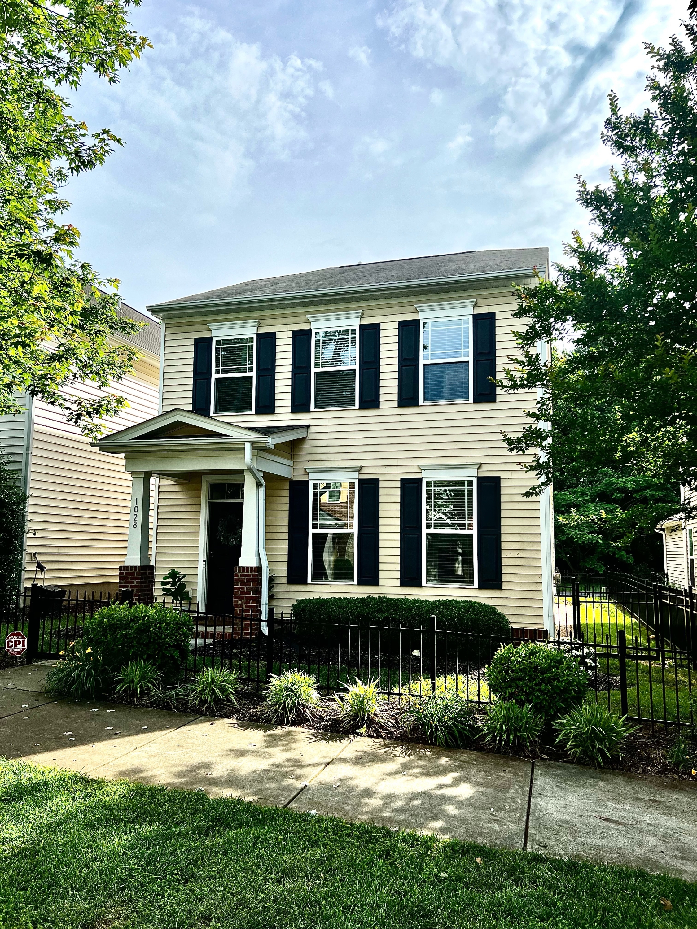 1028 Ileagnes Road